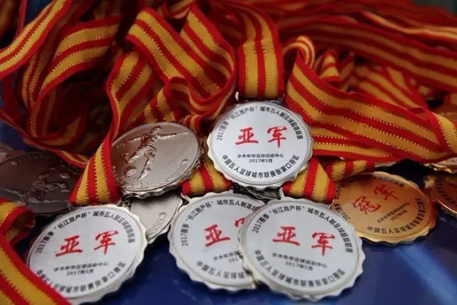 美国强化制裁力图切断伊朗经济联系